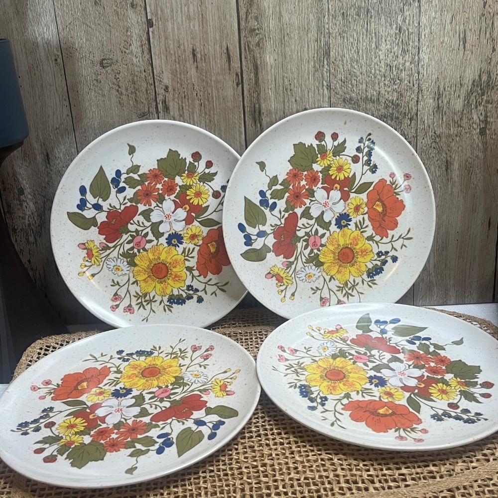 Vintage Floral Stoneware Salad Plates Set of 4 Country Cottage Kitchen - Picture 2 of 5